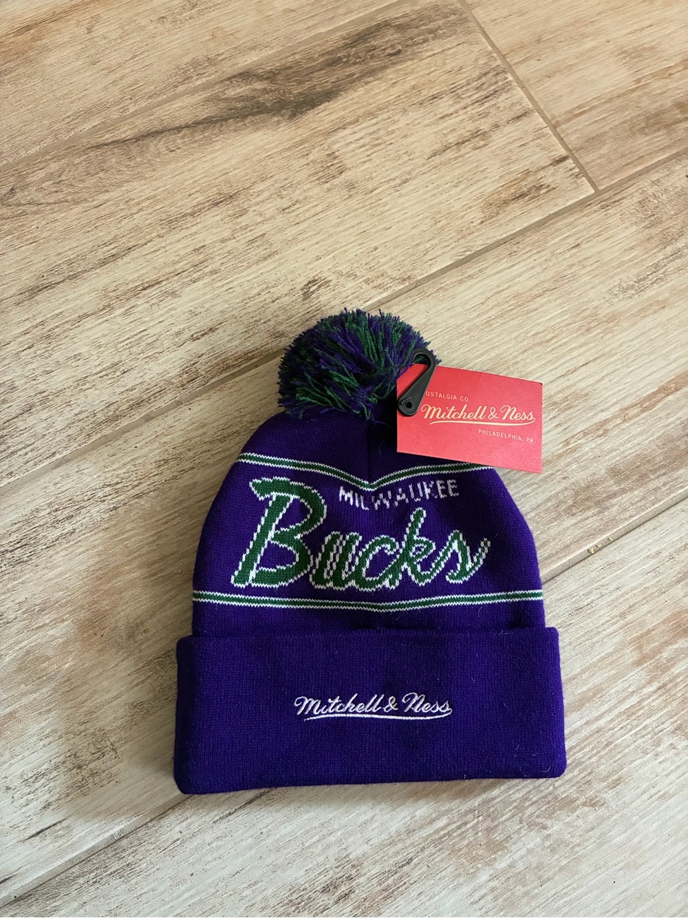 Mitchell & Ness Milwaukee Bucks Script Pom Beanie Hardwood Classic-NWT - UNISEX